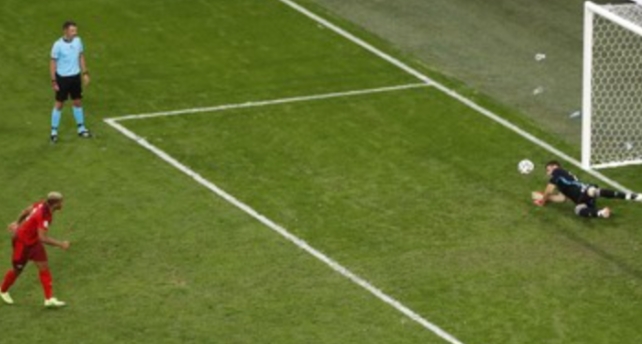 Spanyol Kalahkan 'Kuda hitam' Swiss Adu Penalti