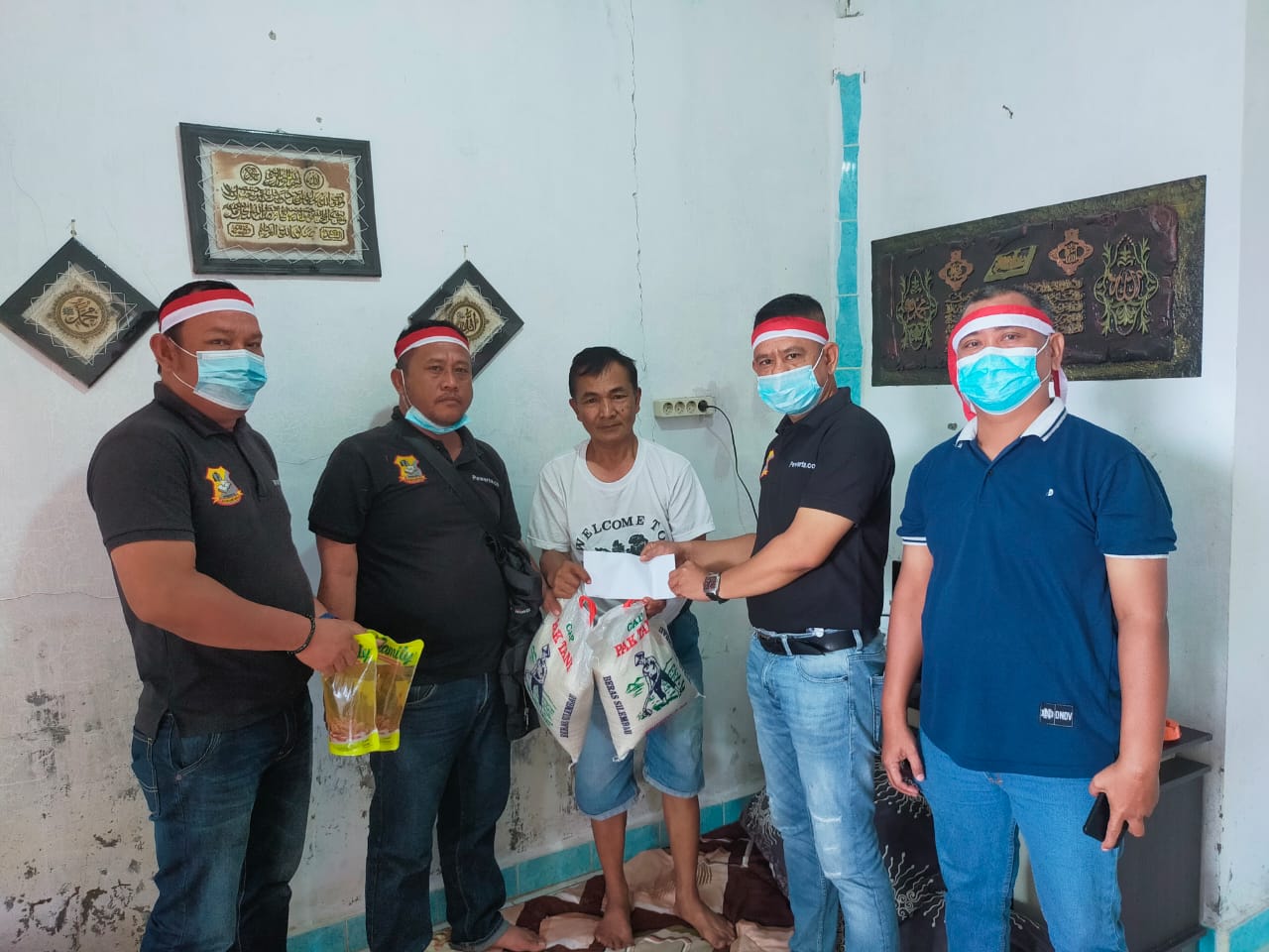 HUT RI ke-76, Ketua Pewarta Santuni Wartawan yang Sakit