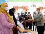 Pemprovsu Serahkan Bantuan Tali Asih Pada Keluarga Alm. Letda Sujono