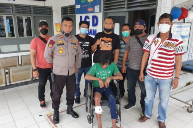 Polisi Tembak Spesialis Perampok Bersajam dalam Angkot di Belawan