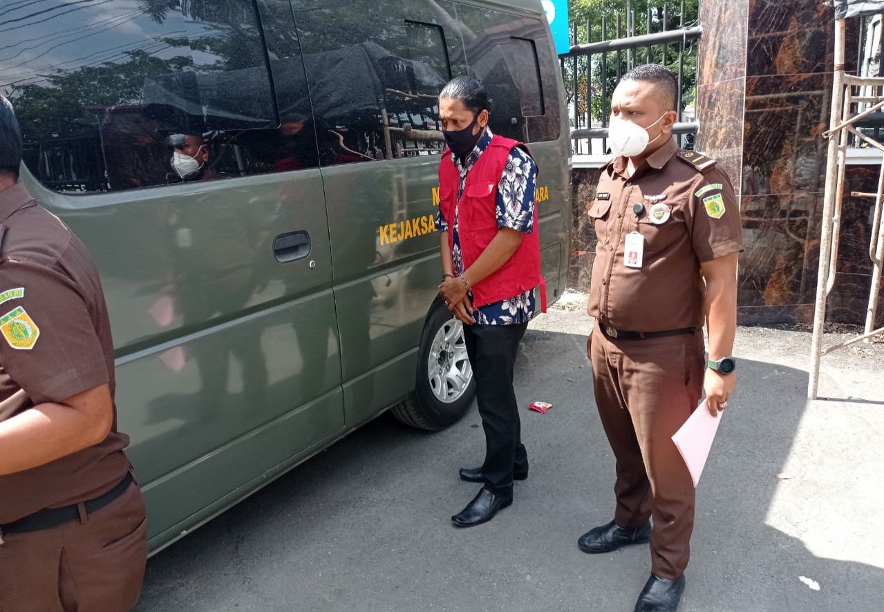 Kejatisu Tahan 2 Tersangka Dugaan Korupsi di UPC Pegadaian Stabat Rp2,3 Miliar