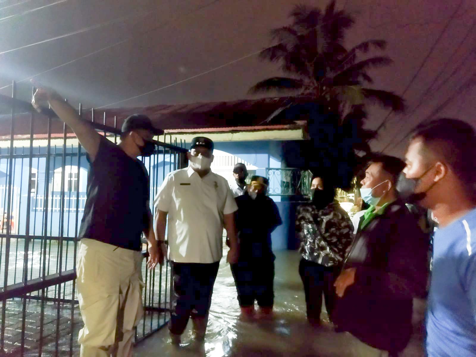 Tinjau Banjir di Medan Selayang, Bobby Nasution Temui Warga dan Temukan Solusinya