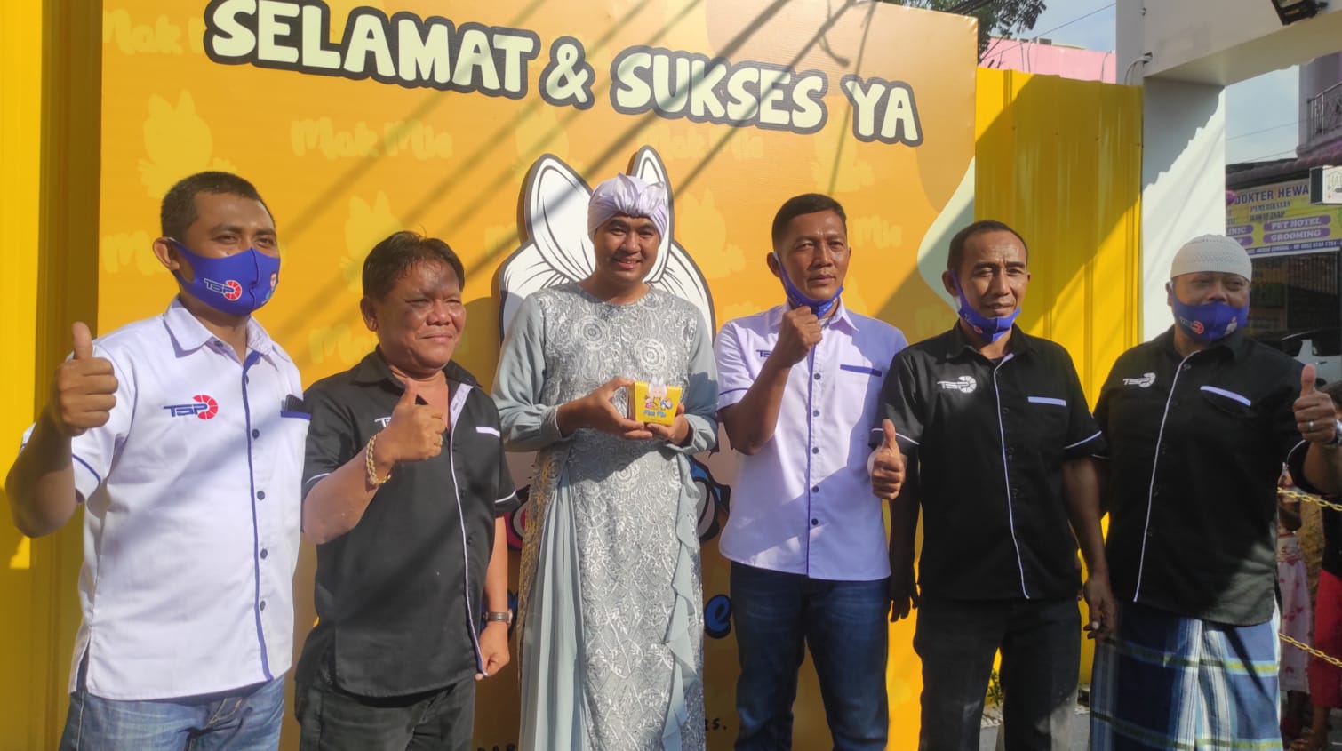 Launching 3 Kota Besar, Kunjungi Mie Ayam Gerobak 'Mak Mie' By Mak Beti