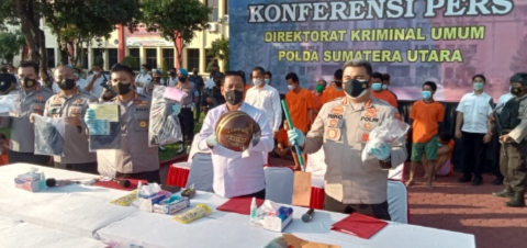 Polisi Tembak Lima Penjahat Jalanan