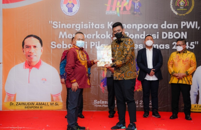 Raih Penghargaan Inisiator Olahraga Nasional, Bobby Nasution: Ada 3 Poin Majukan Olahraga