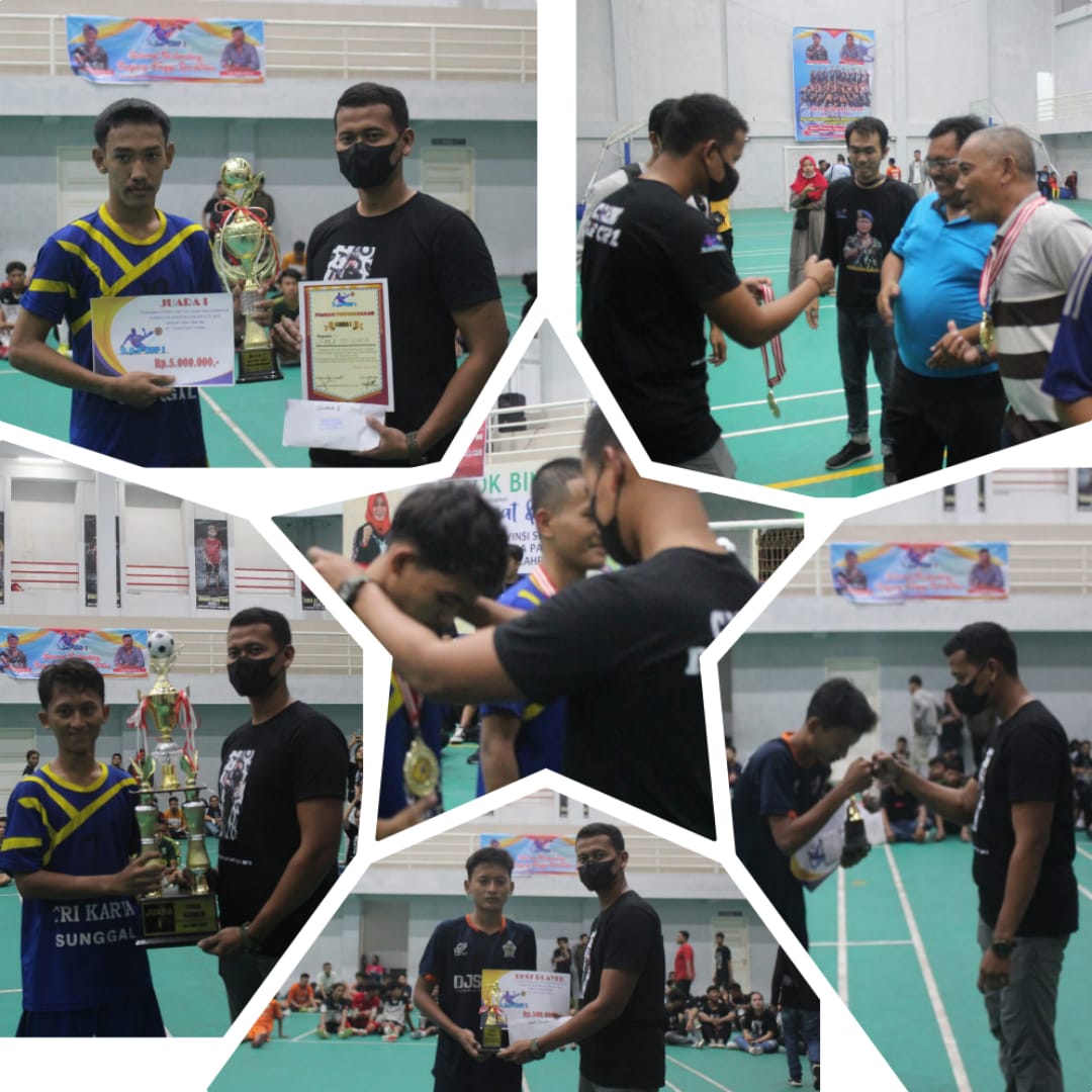Danki-2 Yon A Pelopor Berikan Piala Bergilir Futsal Kombes Pol M.Rendra Salipu