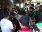 Bobby Nasution Cengkerama Bersama Pengemudi Ojol, Bahas Perbaikan Jalan
