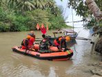 Usai Ambil Bantuan, Nenek 70 Tahun dan Balita Hanyut Terseret Arus Sungai