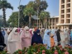 Jemaah Salat Id penuhi Masjid Istiqlal Hingga ke Gerbang Masuk