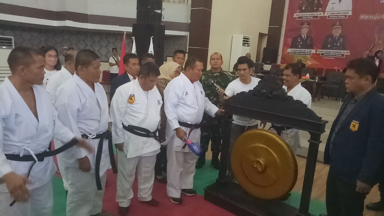 Resmi Dibuka, Kejuaraan Karate Adhyaksa Cup KKI Open Tahun 2022 se-Sumut Diikuti 400 Atlet