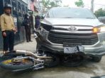 Pencuri Mobil Innova Babak Belur Dihakimi Warga di Jalan Amal