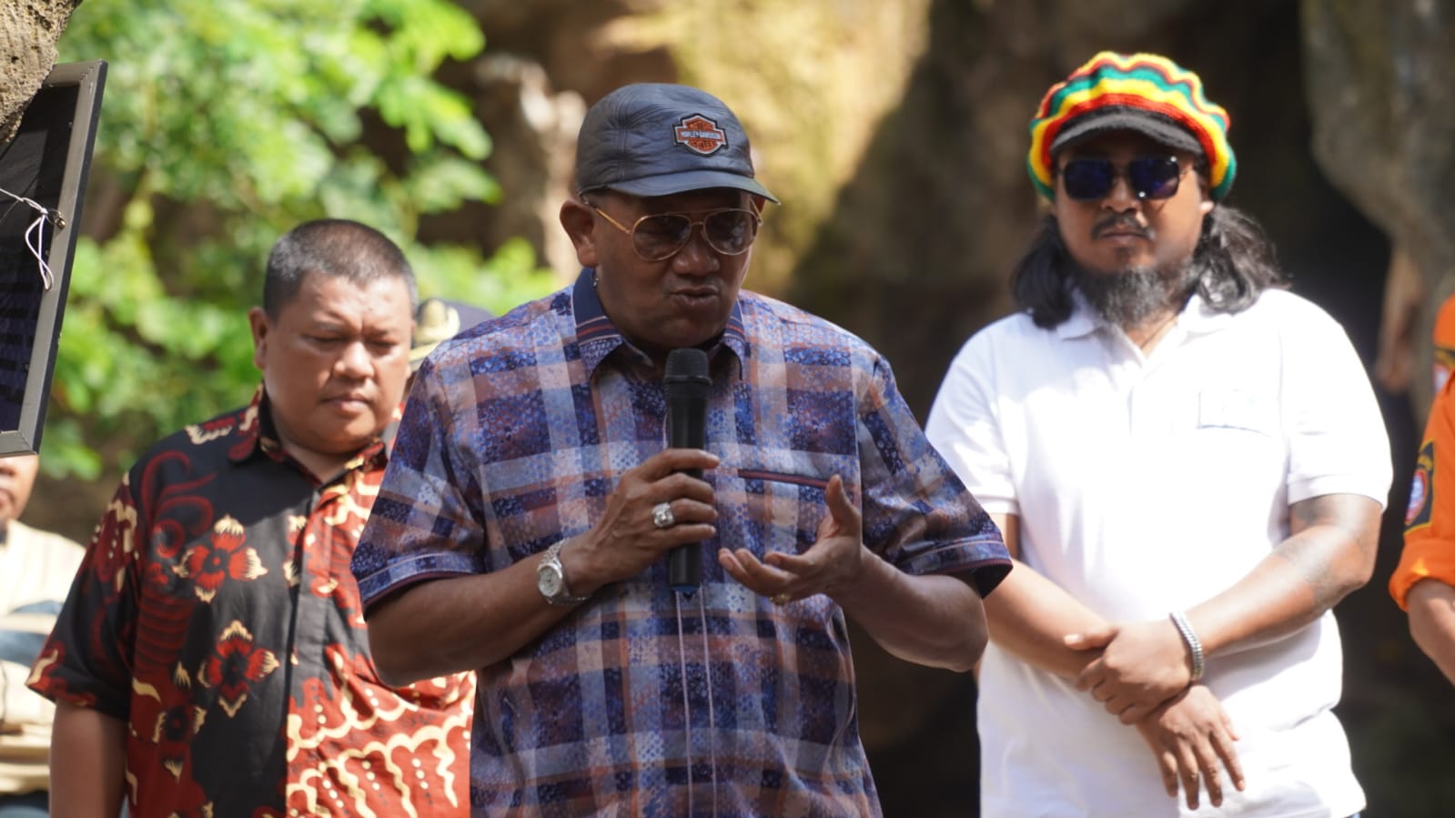 Peduli Satwa, Pemkab Langkat Gelontorkan Rp7 Miliar Untuk Pembangunan Jalan ke Bukit Lawang