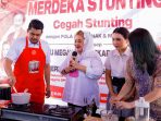 Bobby Nasution Masak Menu Sehat Cegah Stunting Dari Buku Resep Ibu Megawati