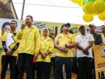 Musa Rajekshah Melepas Jalan Santai HUT Partai Golkar Ke 58 di Binjai