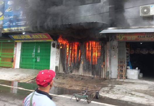 Ruko Jalan Sutomo Terbakar