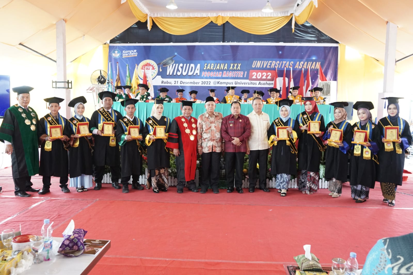 UNA Wisuda 402 Sarjana Angkatan XXX