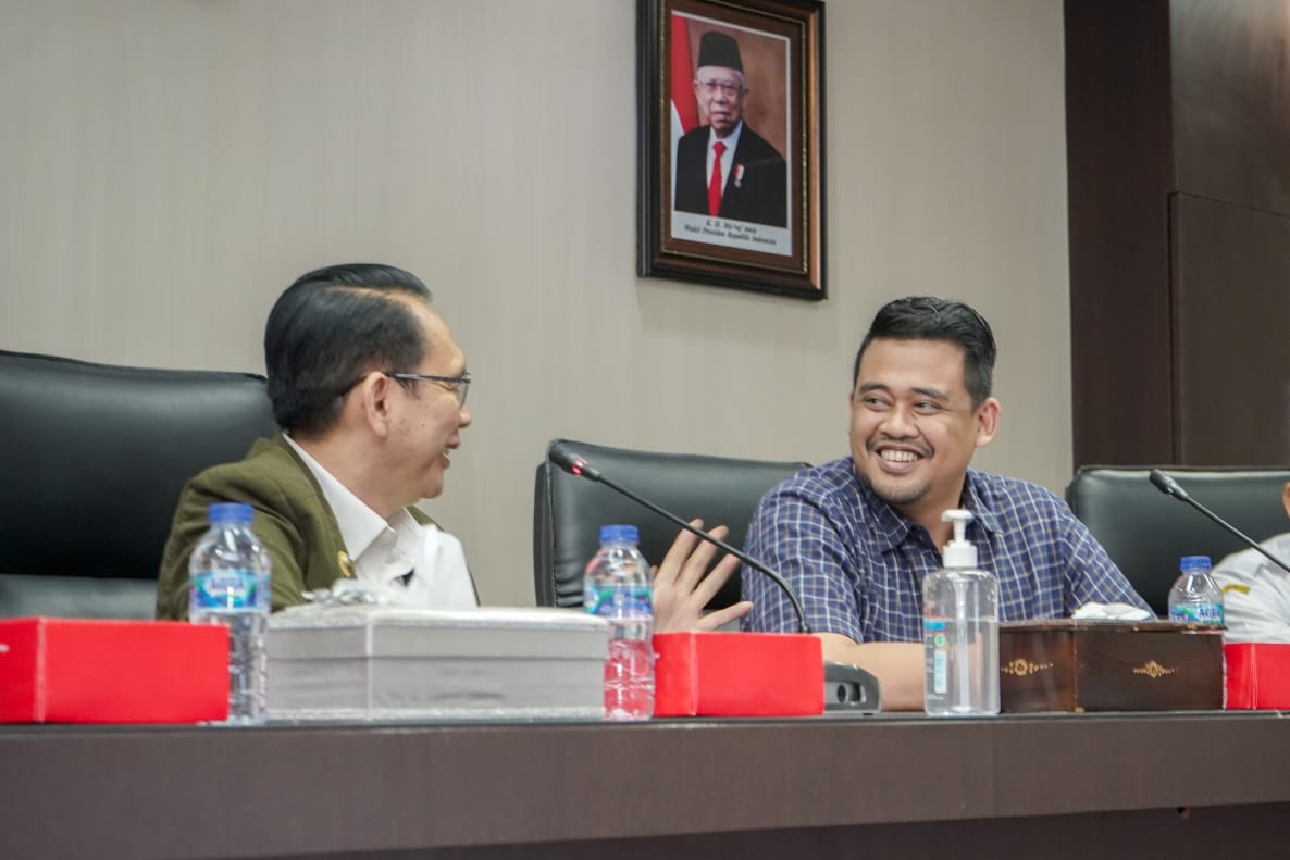 Kunjungi Medan, Pj. Bupati Bekasi Minta Masukan Bobby Nasution