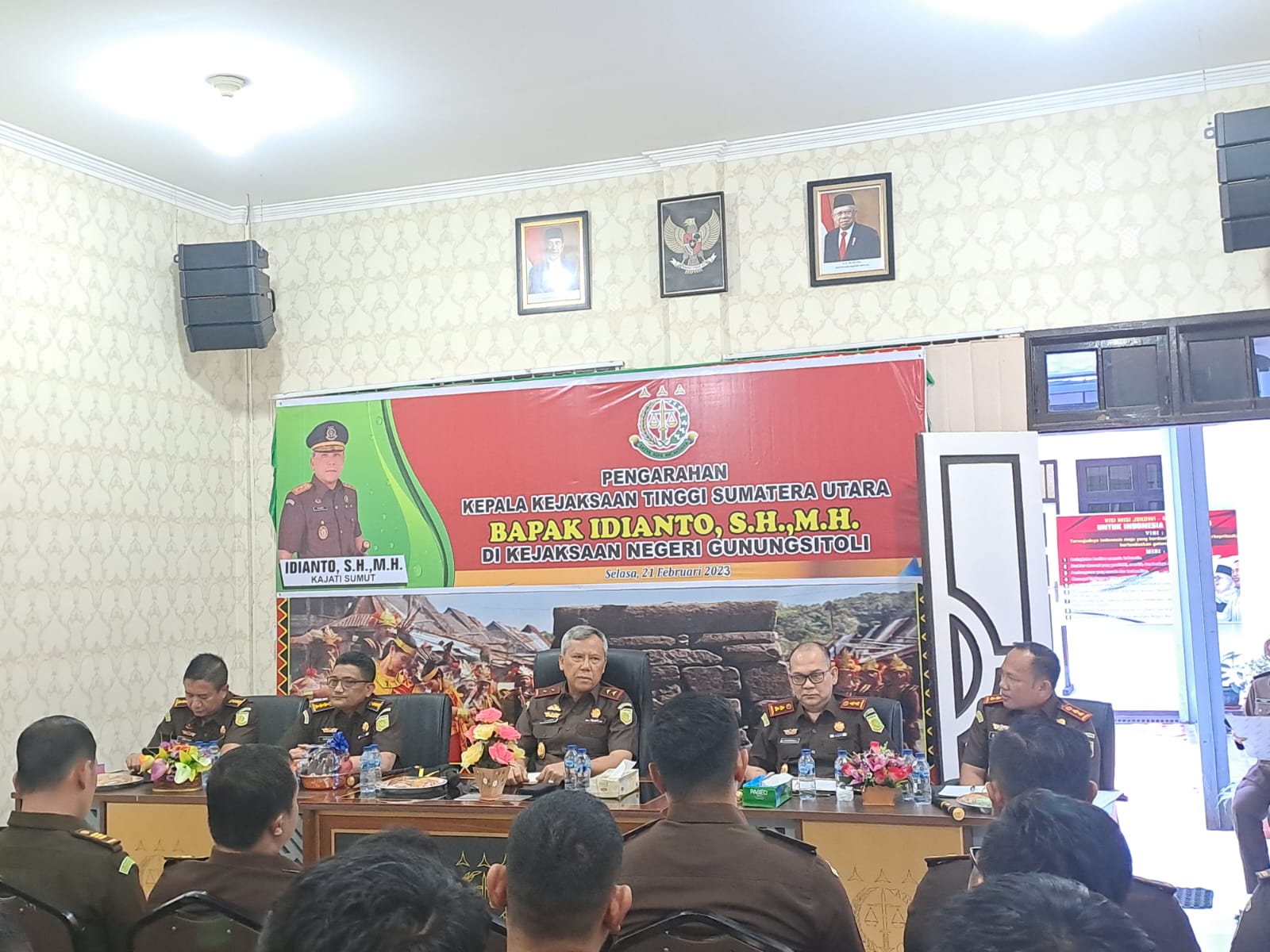 Kunker ke Kejari Gunungsitoli dan Nisel, Kajati Sumut: Kita Harus Kompak Dalam Bekerja