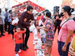 Imlek Fair 2023, Bobby Nasution Serahkan 1.080 Sembako Untuk Warga Tionghoa