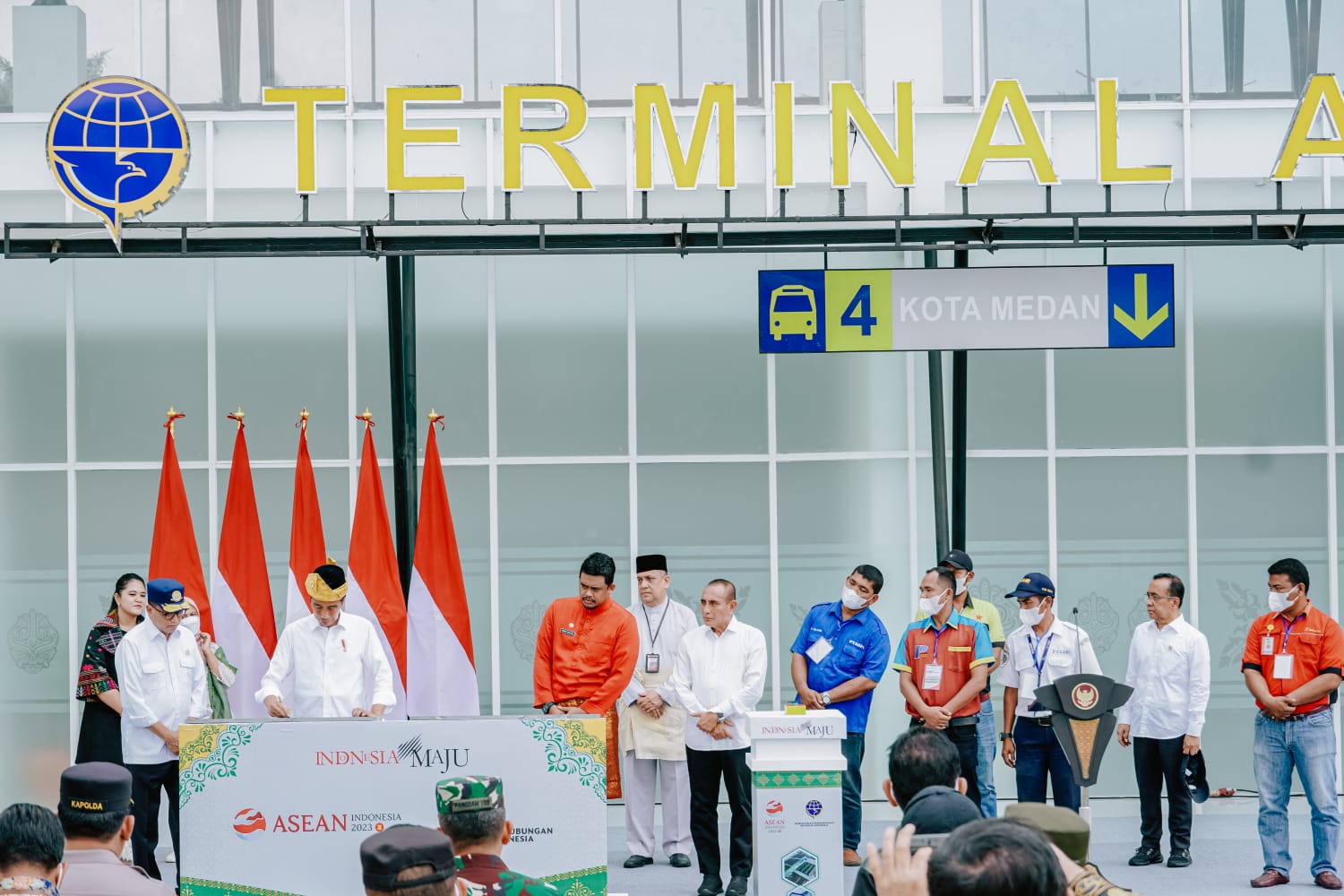 Presiden Resmikan Terminal Tipe A Amplas dan Tanjung Pinggir, Bobby Nasution: Semoga Berikan Kenyamanan Bagi Masyarakat