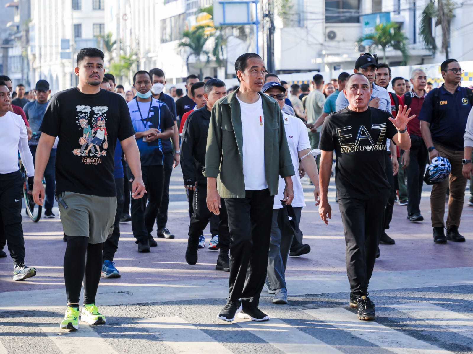 Warga Medan Kaget dan Antusias, Presiden Jokowi Hadir di CFD