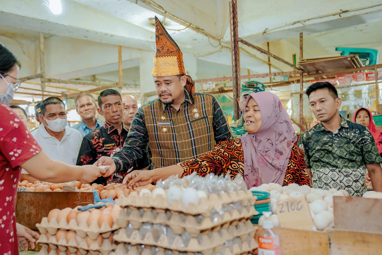 Bobby Nasution Minta Bulog Tambah Pasokan Beras 50 Ton Perhari