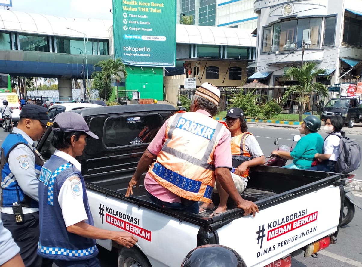Dishub Medan Amankan 2 Jukir Tanpa Alat e-Parking