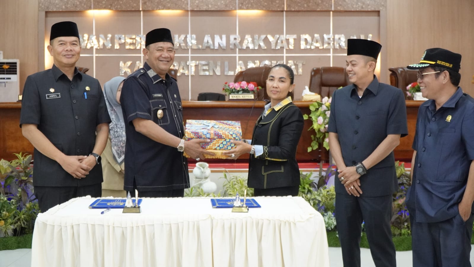 Plt. Bupati Langkat Syah Afandin Hadiri Paripurna Penjelasan LKPJ