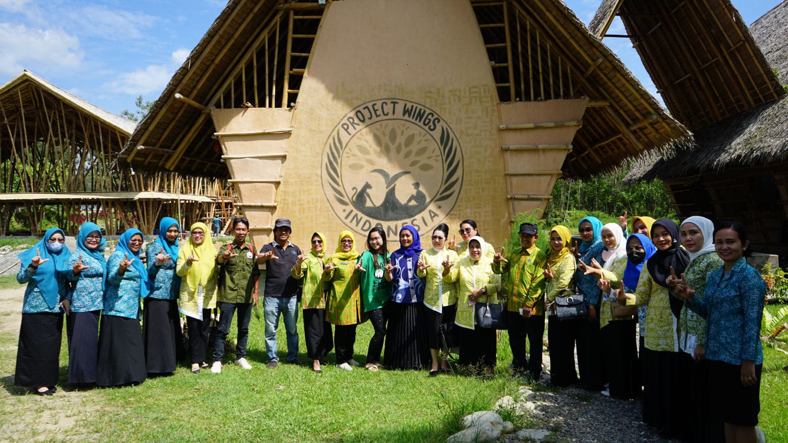 Hari Jadi HARGANAS, Tim TP PKK Provsu Kunjungi Desa Perkebunan Bukit Lawang