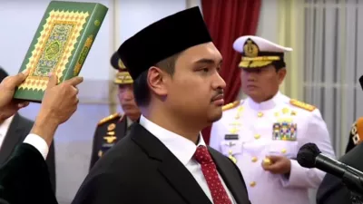 Presiden Jokowi Lantik Dito Ariotedjo Jadi Menpora