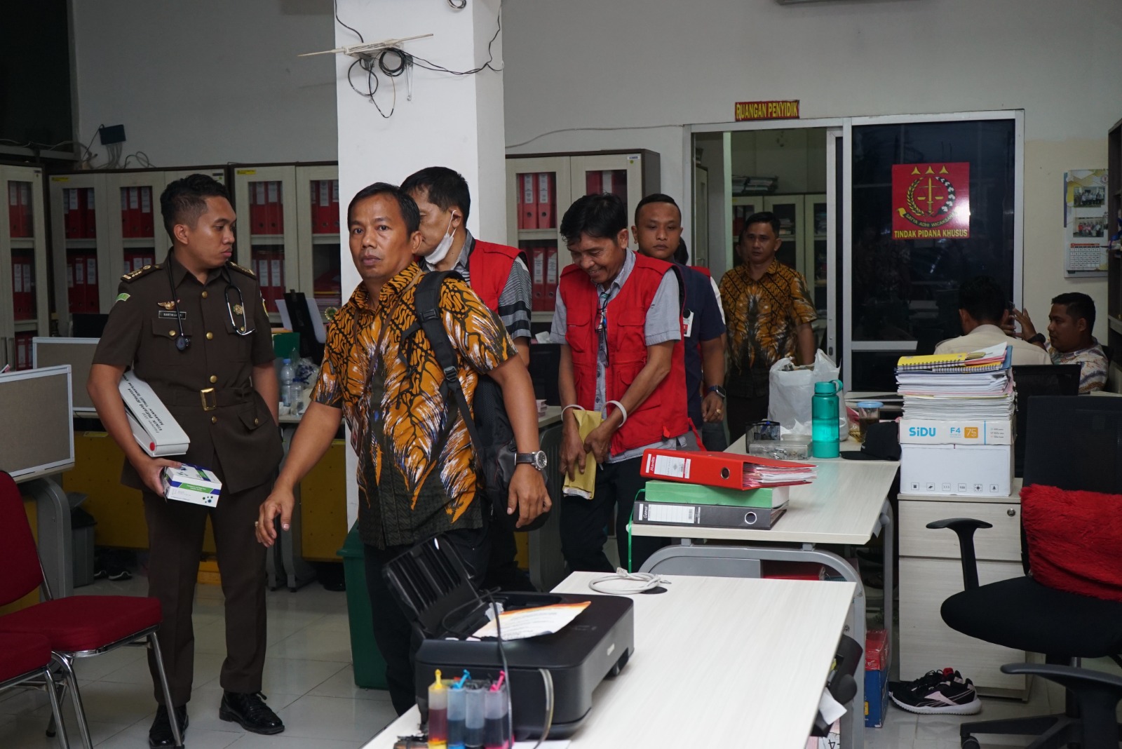 Kejati Sumut Tahan PPK BB PJN, Konsultan Pengawas dan Direktur PT. DML Terkait Korupsi Jalan Silangit-Muara