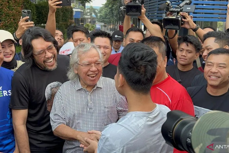 Adian ke Panda: Mas Gibran Pengen Diberi Marga