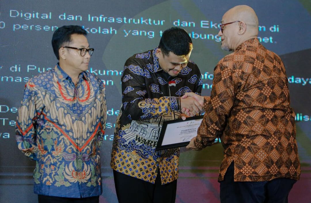 Bobby Nasution Terima Penghargaan Apresiasi Tokoh Indonesia