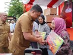Bobby Nasution Serahkan Bantuan untuk Kelompok Usaha Bersama
