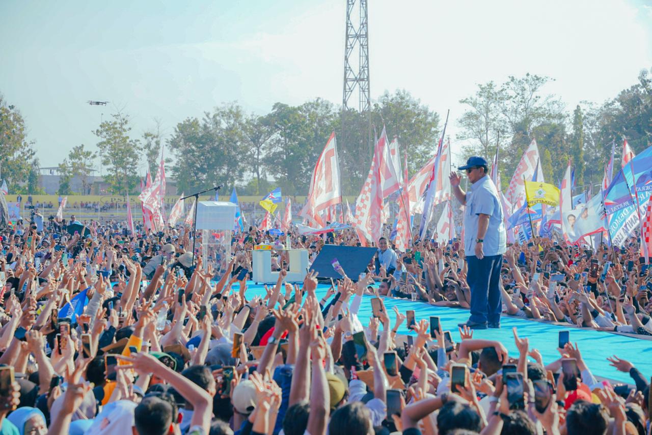 Jelang Hari Pencoblosan, Elektabilitas Prabowo - Gibran Jauh Melampaui Dua Kandidat Lainnya