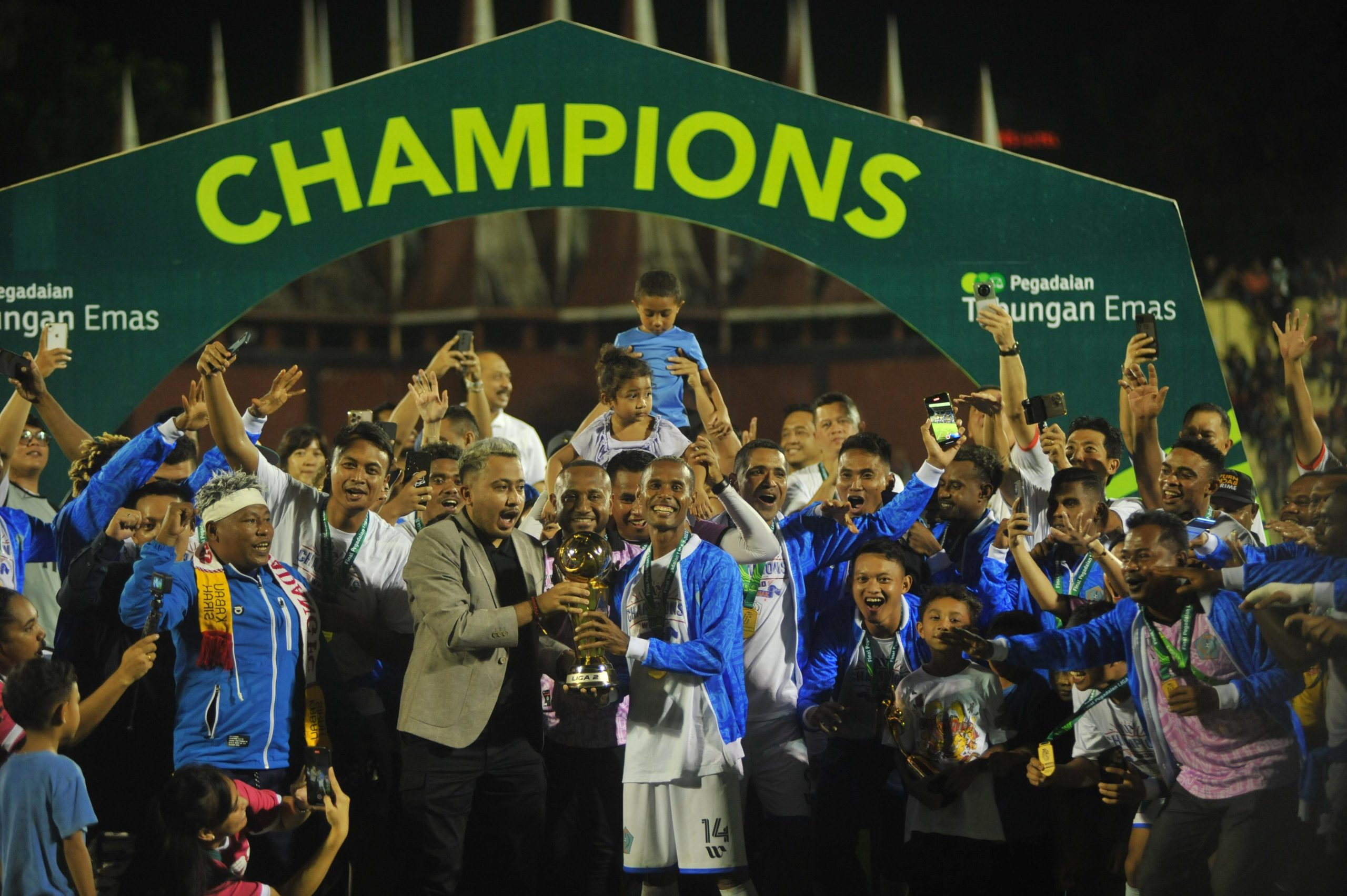 Pegadaian Liga 2 Sukses, Bangkitkan Semangat MengEMASkan Indonesia Melalui Sepak Bola