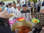 400 Porsi Nasi Beriani Dibagikan Setiap Minggu di Masjid Ghaudiyah