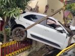 Mobil Porsche Tabrak Mako Sat Samapta Polrestabes Medan