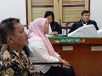 Mantan Kepala MAN 3 Medan Menangis, Hakim Tanya Kenapa Rehab Ruangan Sekolah Dipercayakan Penjual Salak