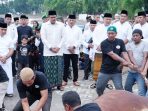 Wali Kota Medan dan Keluarga Qurban Satu Ekor Sapi di Komplek Tasbi I