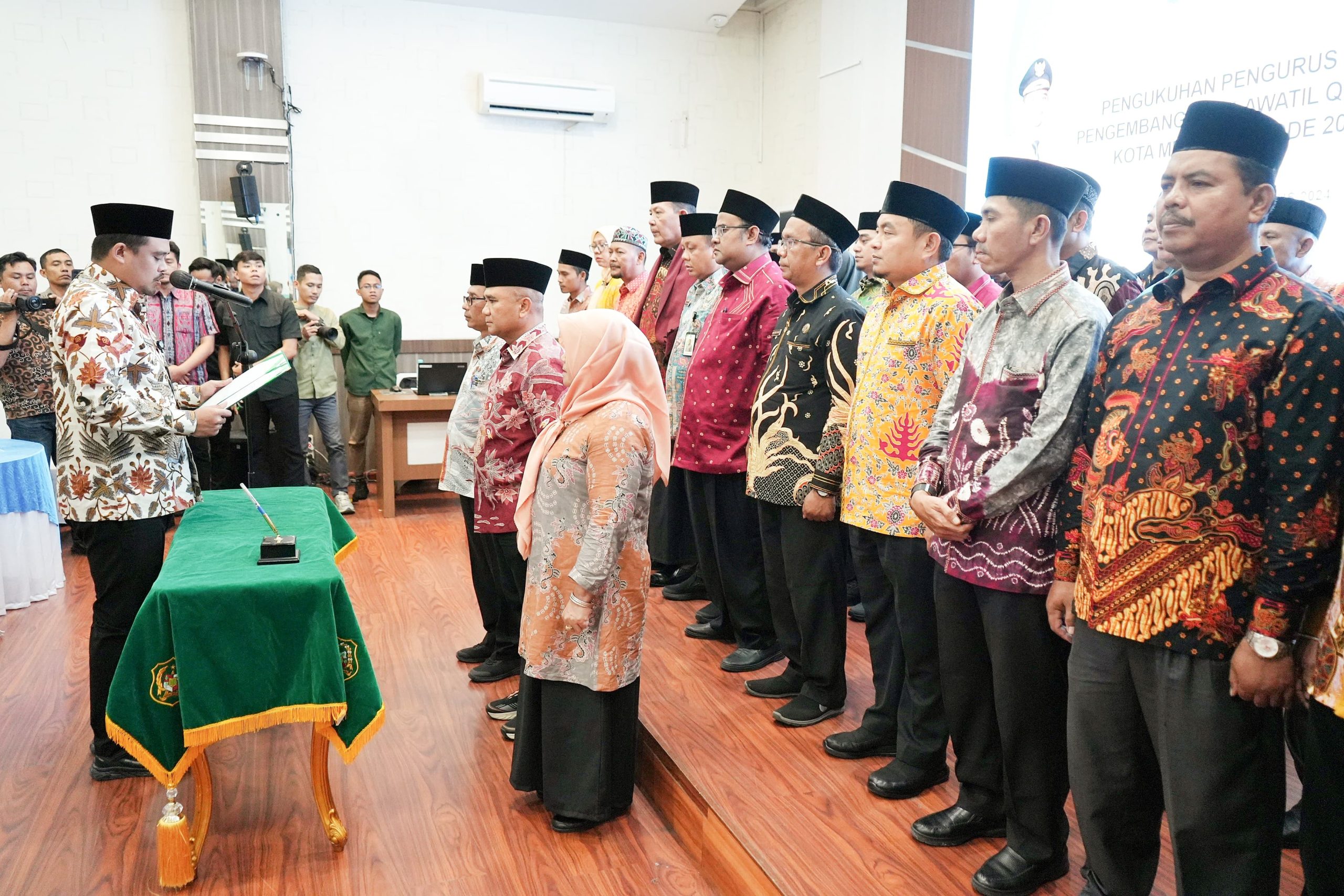 Ini Pesan Bobby Nasution Saat Kukuhkan Pengurus LPTQ Kota Medan