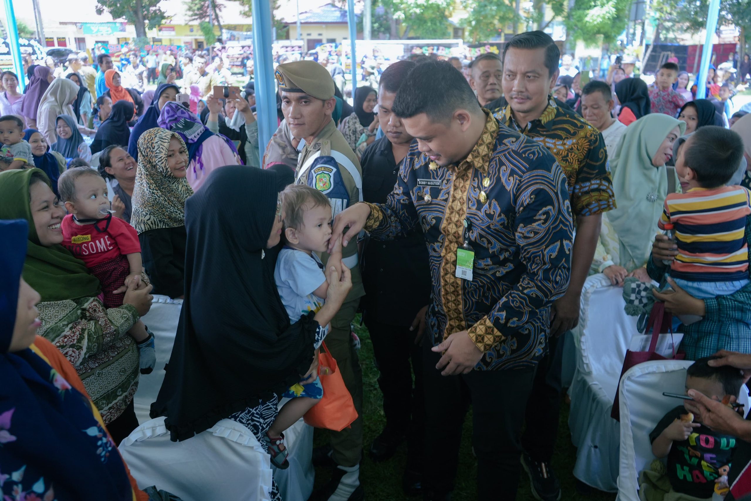 Beri Bantuan KRS, Wali Kota Medan Harapkan Pertumbuhan Generasi Muda Semakin Baik