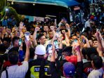 Kurangi Kemacetan, Bobby-Surya Naik Bus Hadiri Pengundian Nomor Urut Pilgub Sumut 2024