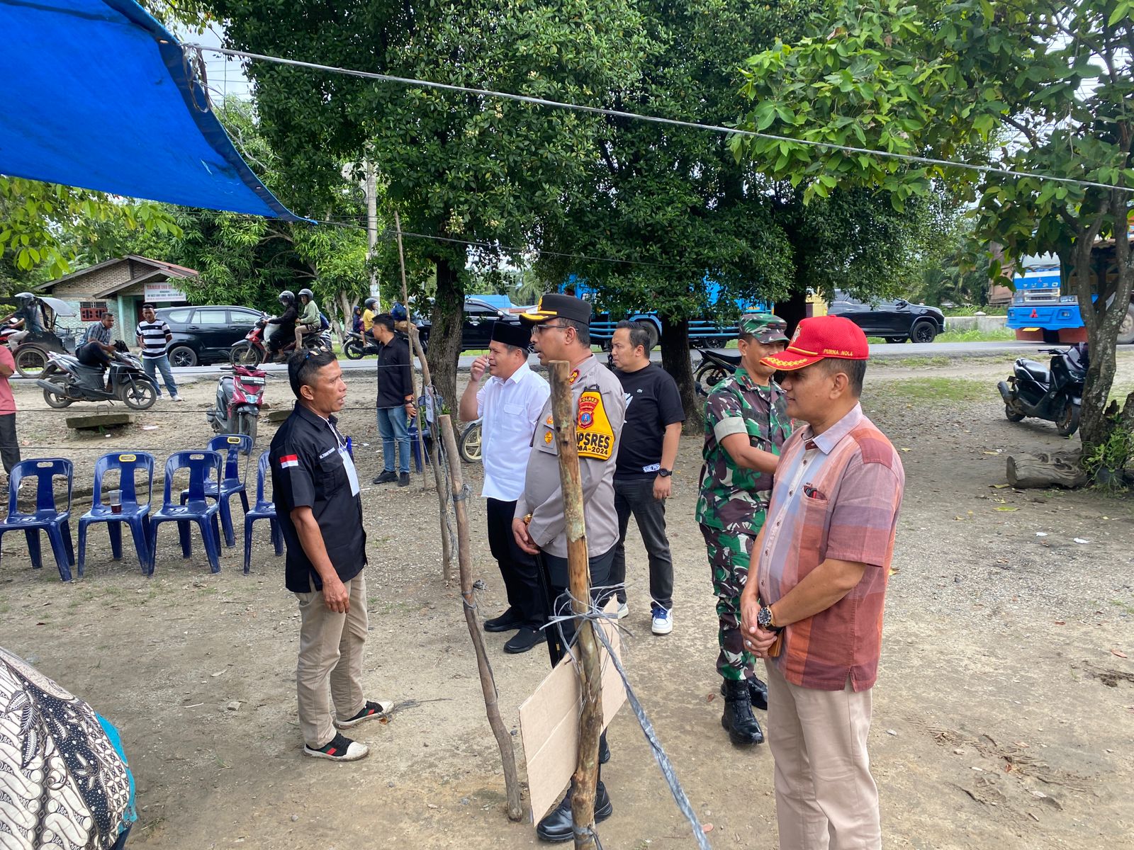 Kapolres Labusel Bersama Forkopimda Pantau TPS