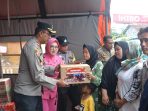 Meringankan Beban, Kapolres Labusel Bantu Korban Kebakaran di Kota Pinang