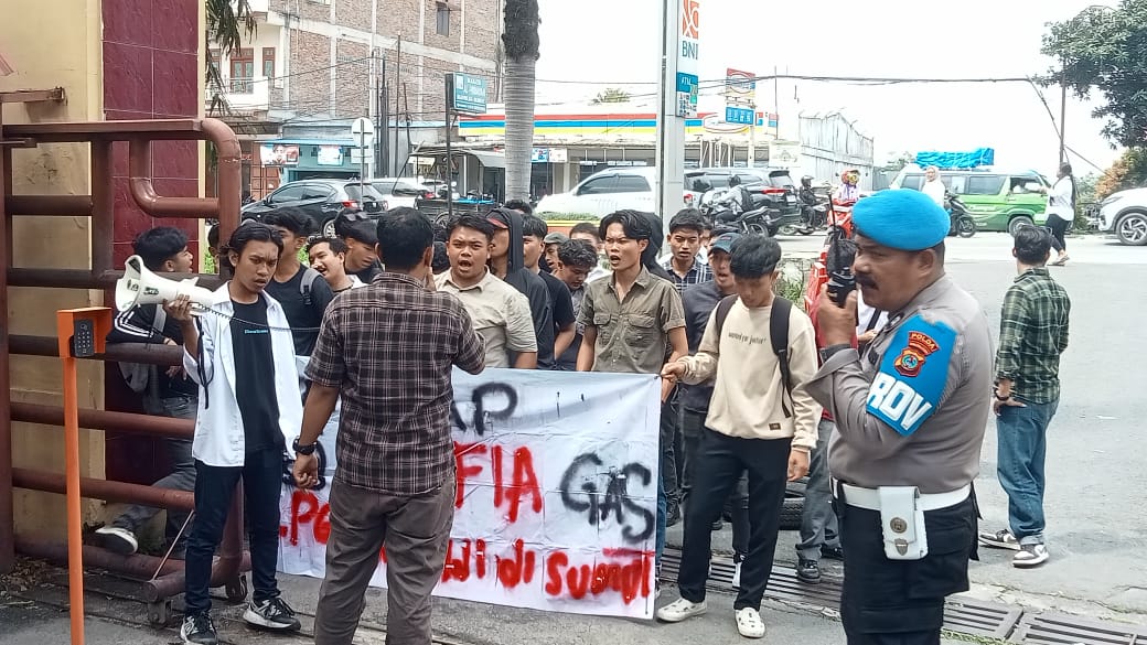 Massa Minta Tangkap Mafia Gas Bersubsidi, Polda Sumut: Laporkan Redmi Biar Ditindaklanjuti