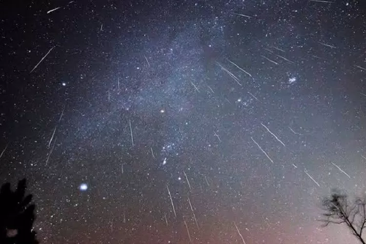 Hujan Meteor Alpha Centaurid di Februari 2025, Kapan Waktunya?