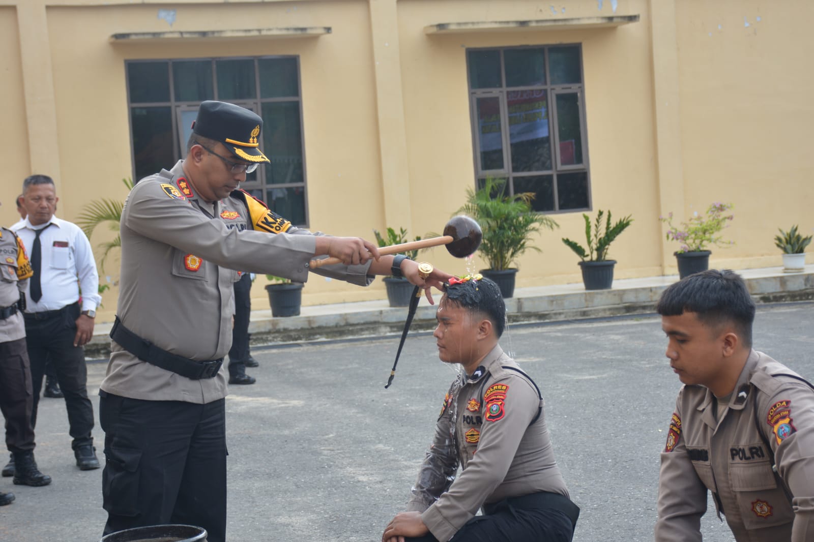 Sambut Bintara Remaja, Kapolres Labusel: Tekankan Disiplin dan Dedikasi
