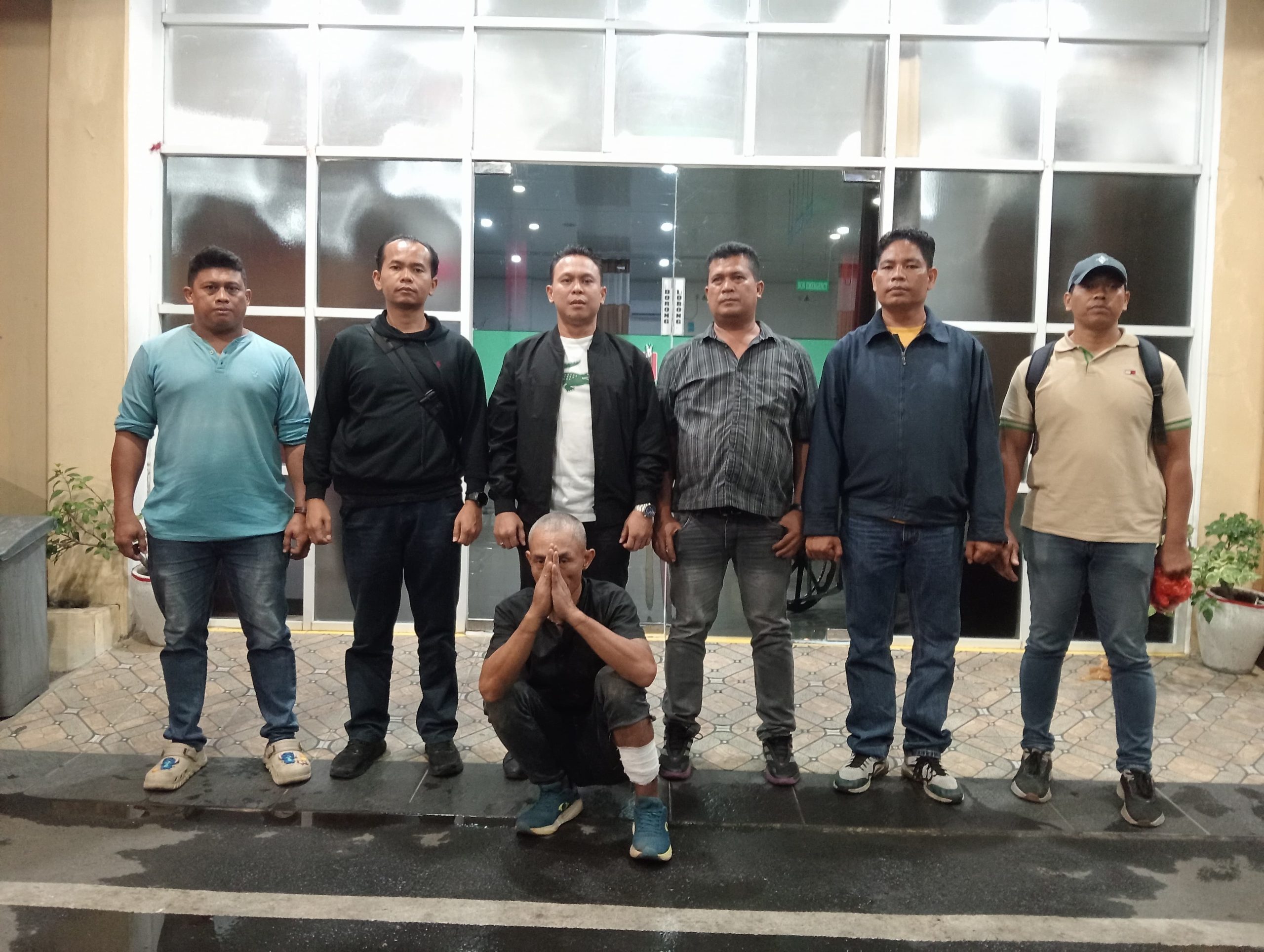 Polisi Tembak Kaki Pelaku Pencurian di Vihara Marga Jalan Pabrik Tenun