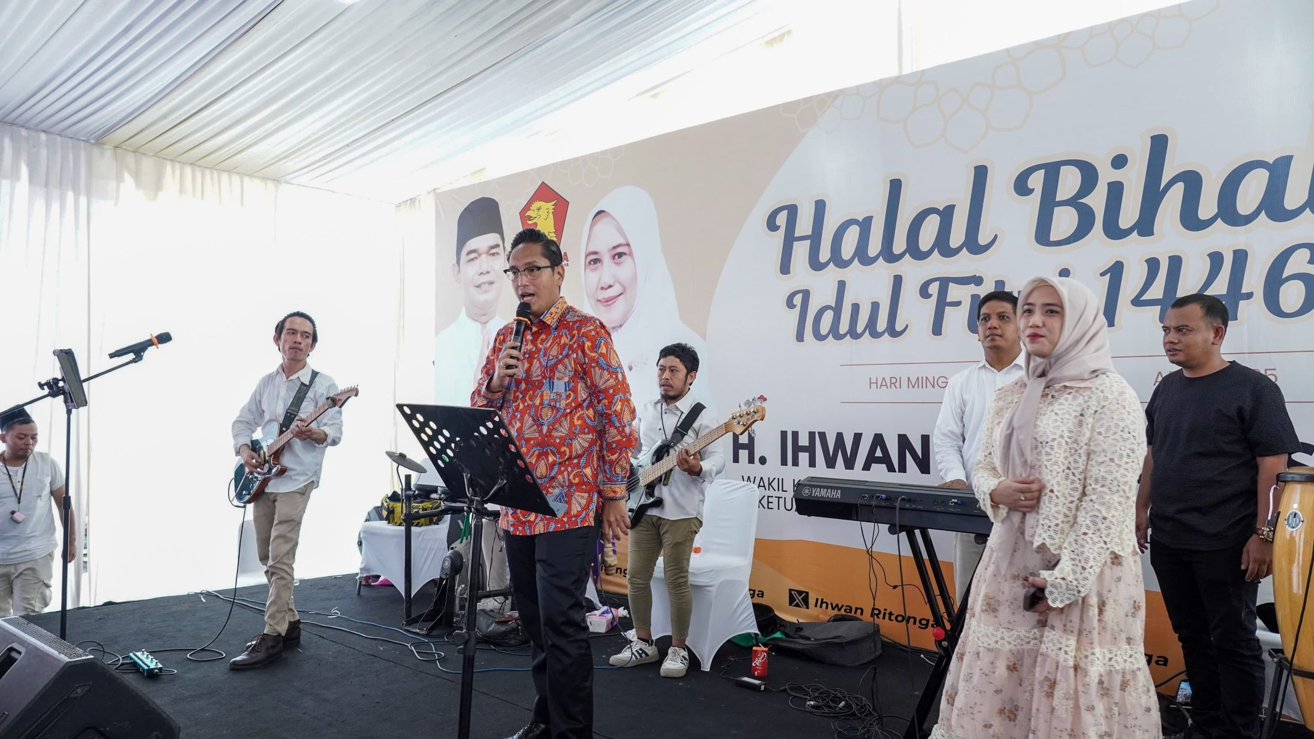 Rico Waas Dapat Aplaus Nyanyikan Lagu "Aku Bukan Bang Toyib"
